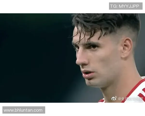 模仿足球明星声音的技巧与乐趣探索,让你在球场上也能成为焦点